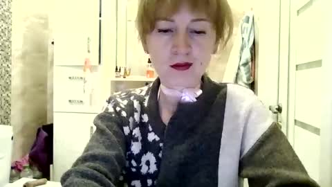 mariza_love359092 online show from May 1, 9:29 pm