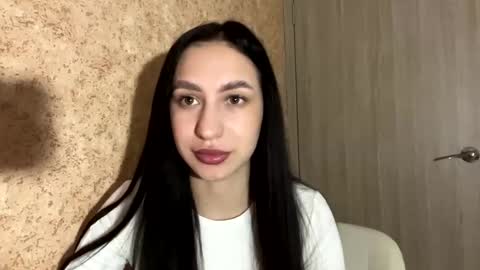 marnaence online show from May 4, 7:39 pm