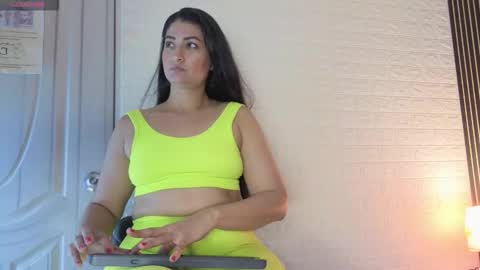 Snapshot of marscarlett chatting on October 13, 3:53 am marscarlett online show from October 13, 3:53 am