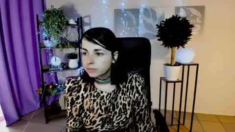 martaedams online show from May 4, 6:06 am
