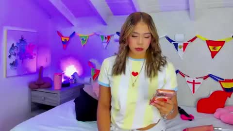 martina mIIler online show from July 3, 12:00 pm