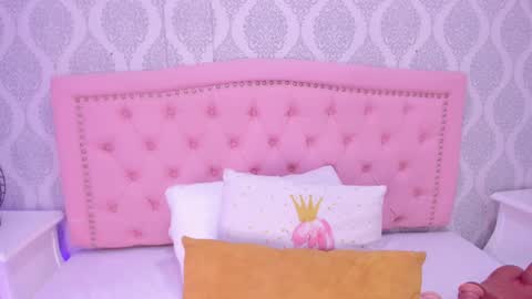 Snapshot of martina_rivera_ chatting on February 28, 11:47 am Martina online show from February 28, 11:47 am
