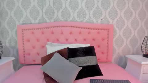 Snapshot of martina_rivera_ chatting on October 2, 12:10 pm Martina online show from October 2, 12:10 pm