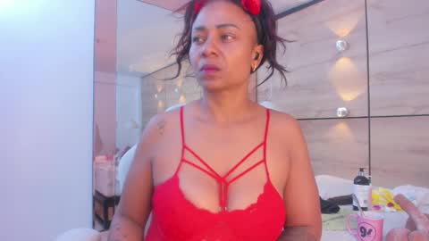 martina touss  online show from January 6, 12:53 pm