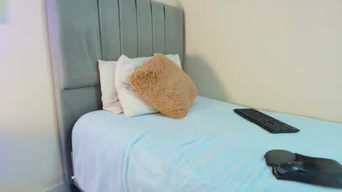 mary_cute9 online show from July 7, 12:08 pm