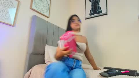 mary_cute9 online show from July 6, 12:10 pm