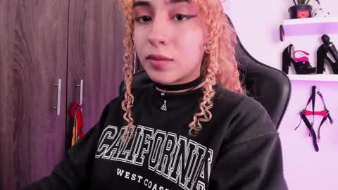 Mary Jane  online show from January 23, 9:07 pm