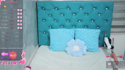  Mary Moon  online show from April 30, 10:31 am