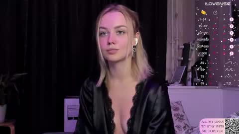 Mary online show from July 28, 9:58 pm