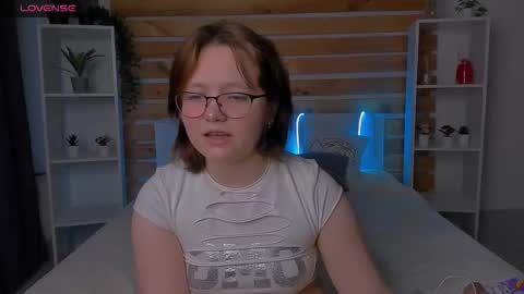 marybryantt online show from February 24, 1:38 am