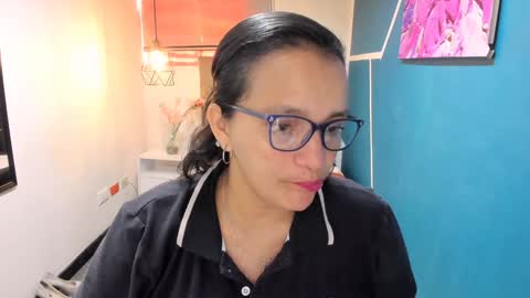 Marylin online show from December 12, 8:21 pm