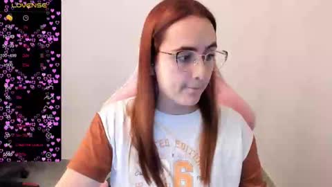 Snapshot of maryluna95 chatting on February 10, 11:45 pm Dulce Maria online show from February 10, 11:45 pm