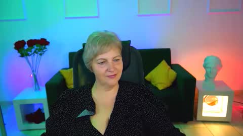 Snapshot of marymogan chatting on October 15, 5:10 am marymogan online show from October 15, 5:10 am