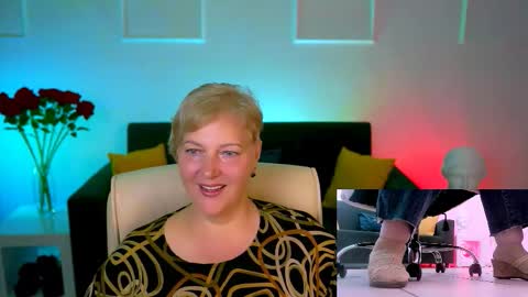 Snapshot of marymogan chatting on October 2, 12:54 pm marymogan online show from October 2, 12:54 pm
