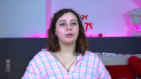 MaryMurrays online show from February 15, 7:13 pm