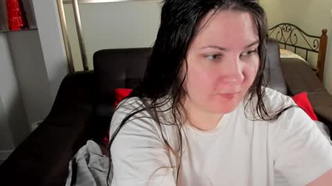 Mary online show from December 25, 5:05 pm