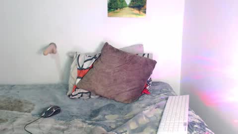 matraves online show from February 10, 7:11 am