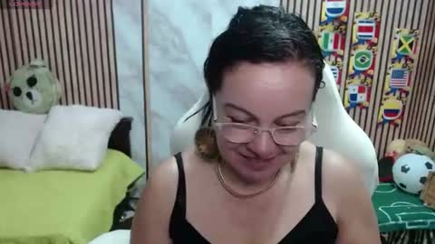Sonia online show from July 8, 5:15 pm