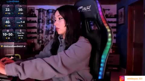 Hilary online show from December 2, 9:50 pm