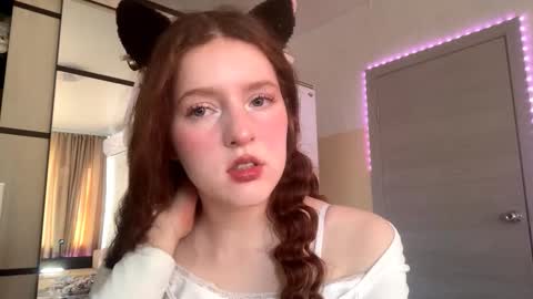 Kira online show from March 14, 1:23 pm