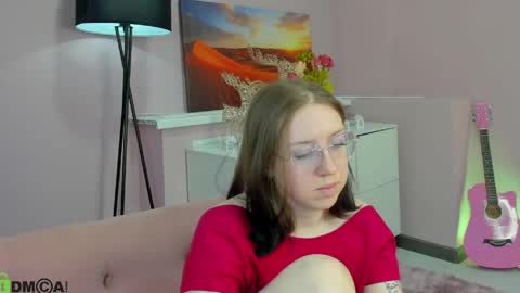 maxine online show from March 7, 1:07 pm