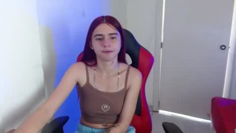 maxinesex_ online show from August 5, 2:23 pm