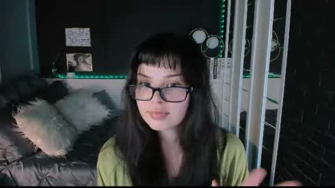 Maya online show from July 30, 2:51 pm