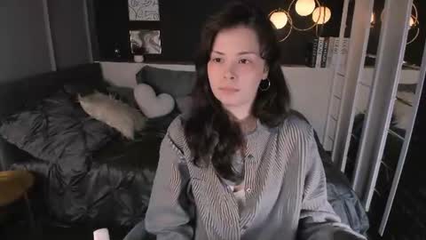 Maya online show from June 29, 1:55 pm