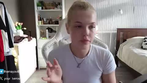 Maya online show from July 20, 3:42 am