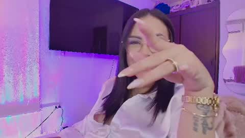 Maya online show from June 19, 4:17 am