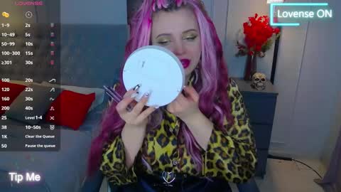 Maya Mils online show from February 24, 1:11 am