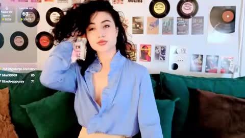 Maya online show from July 12, 3:13 pm