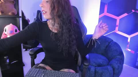Maya Strom online show from May 2, 12:52 pm