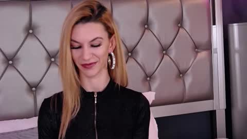 Maya online show from February 4, 12:19 pm