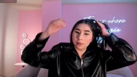 Maya online show from December 22, 5:10 am