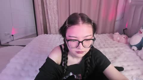 Erina online show from April 28, 7:45 am
