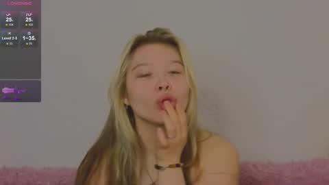 Maya  online show from October 24, 6:09 am