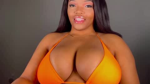 MayBabi online show from January 31, 11:46 am