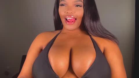 MayBabi online show from January 9, 3:55 pm