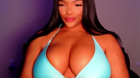 MayBabi online show from May 1, 3:04 pm