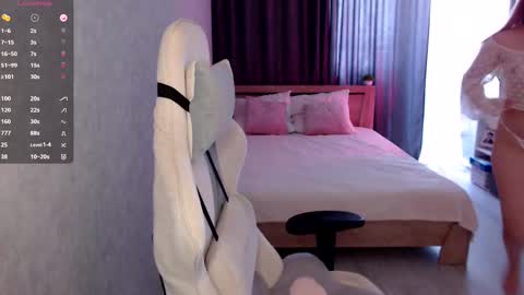 maybebabyx online show from February 24, 4:04 am