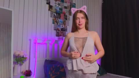 Ann online show from November 8, 8:03 pm