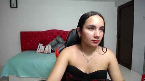 Maylin  online show from June 15, 3:18 am
