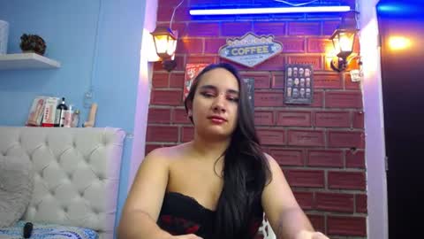 Maylin  online show from July 25, 3:24 am