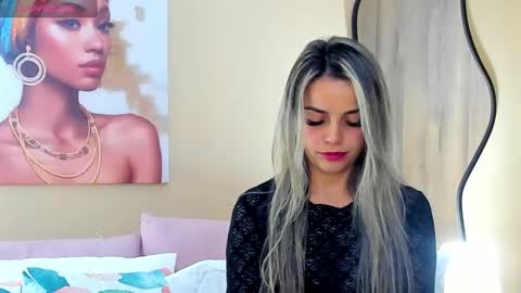 Snapshot of maylinfox chatting on February 25, 2:14 am MaylinFox online show from February 25, 2:14 am