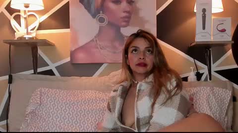 Snapshot of maylinfox chatting on September 20, 3:32 pm MaylinFox online show from September 20, 3:32 pm