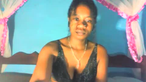Snapshot of mayrah5 chatting on March 8, 4:48 pm mayrah online show from March 8, 4:48 pm