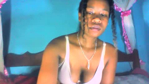 Snapshot of mayrah5 chatting on January 29, 4:19 pm mayrah online show from January 29, 4:19 pm