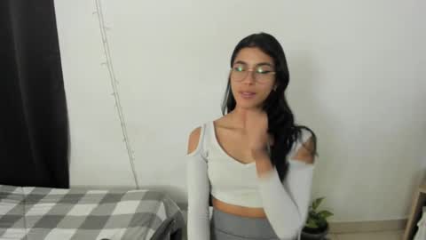 Snapshot of mazikeen_18 chatting on October 9, 12:31 pm mazikeen_18 online show from October 9, 12:31 pm