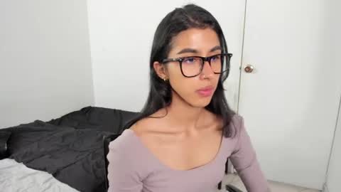 mazikeen_18 online show from July 9, 2:19 pm